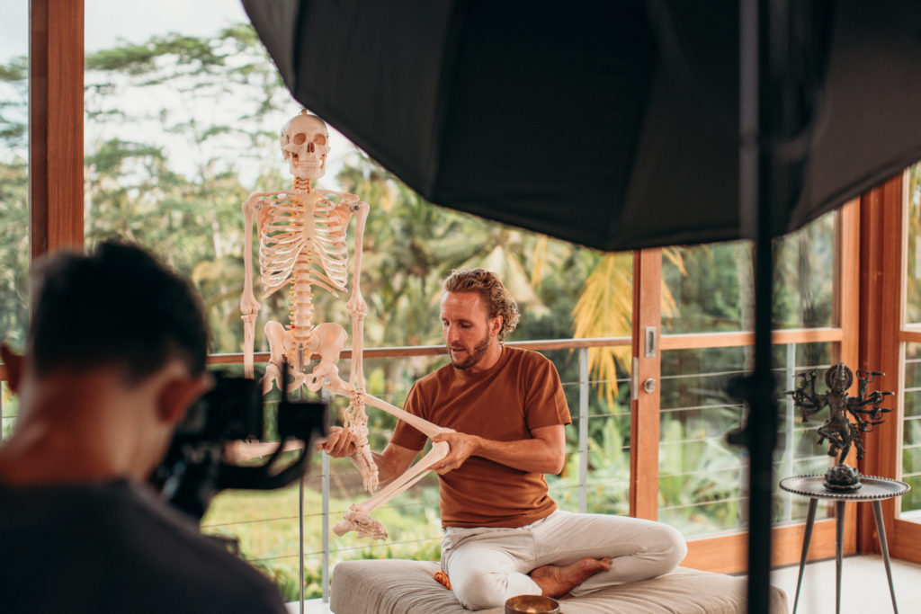Burkhard Langmann filming his online class