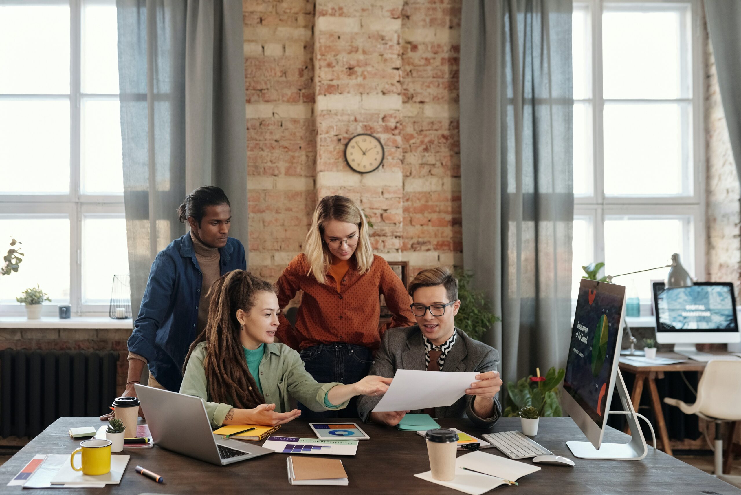 Inbound vs. Outbound Marketing: Examples and Strategies for Growing Your Business