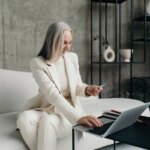 How to use Upselling and Cross-Selling to Maximize Revenue